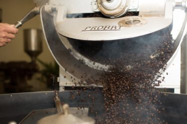 焙煎の仕方によって、コーヒーにどんな違いが現れるのか？